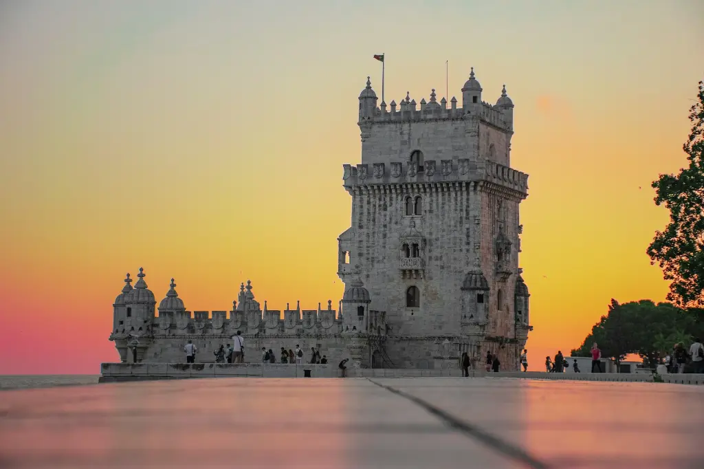 unsplash_gQ3nMnXkni8_lisboa.webp