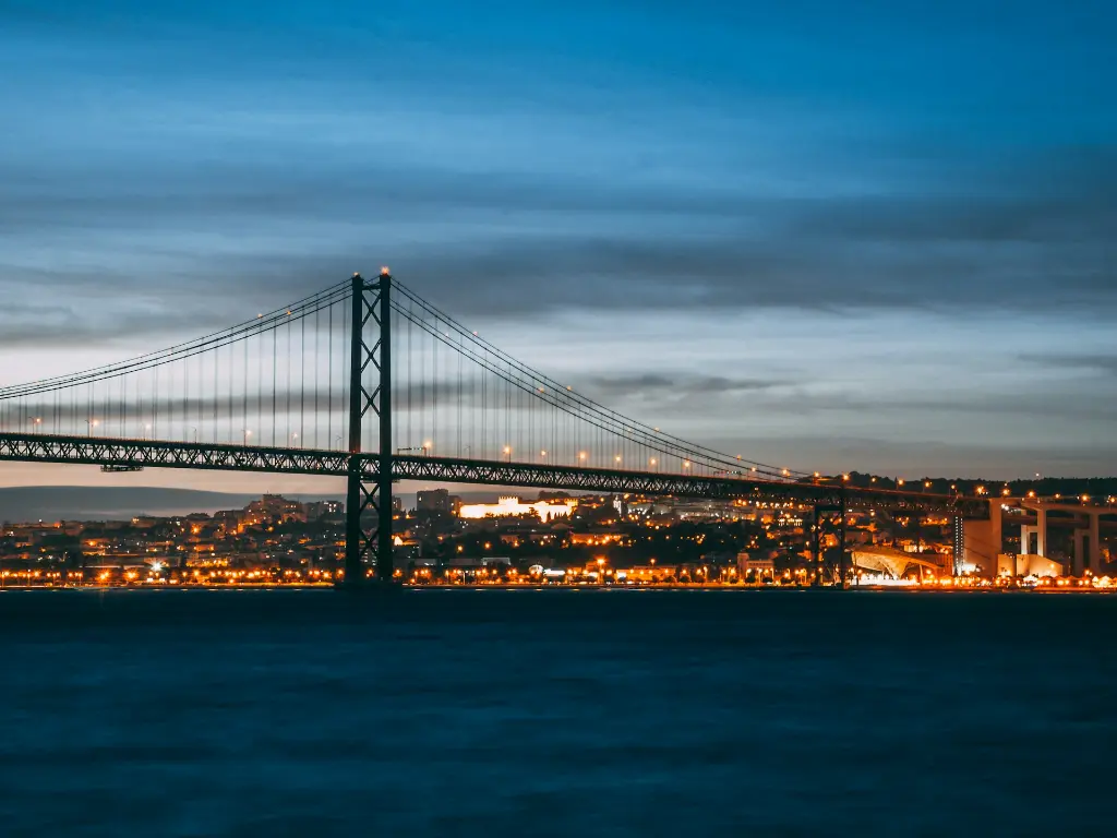 unsplash_WyKI9y0TQoY_lisboa.jpg.jpg.webp