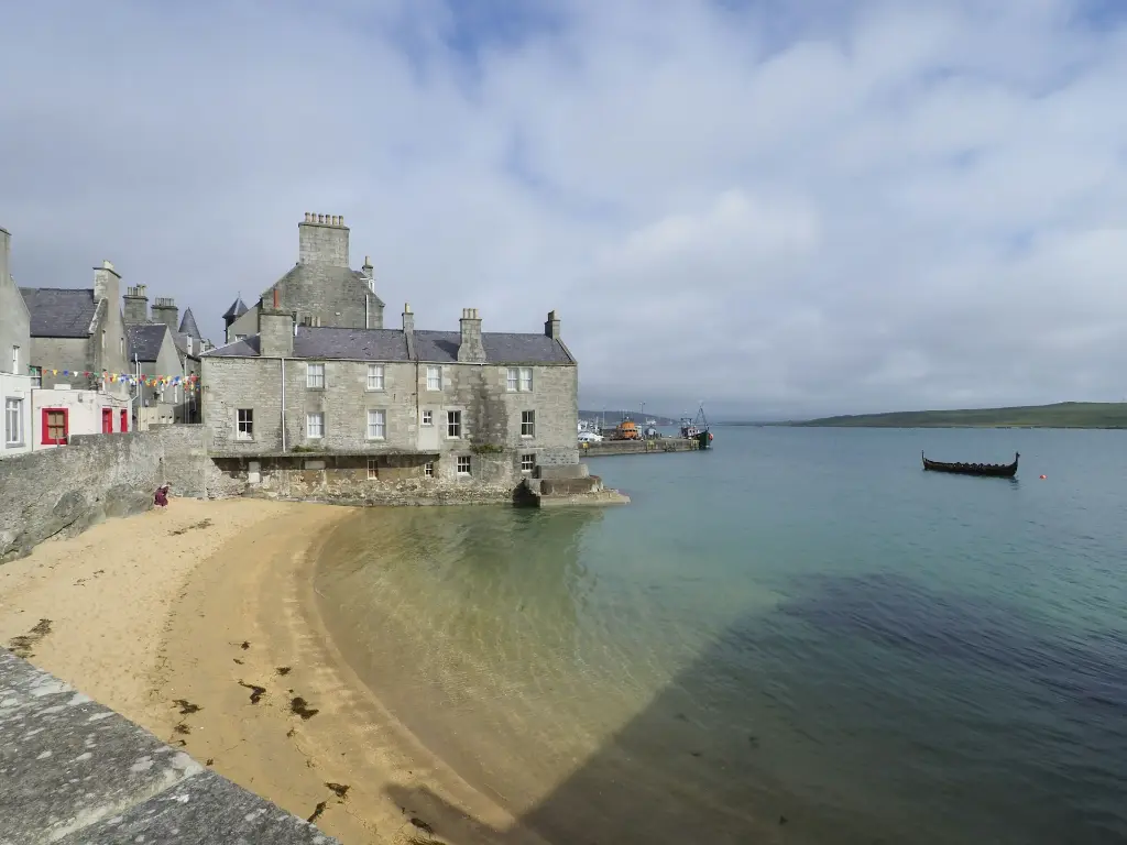 unsplash_KcD6hmJhmB0_Lerwick.webp