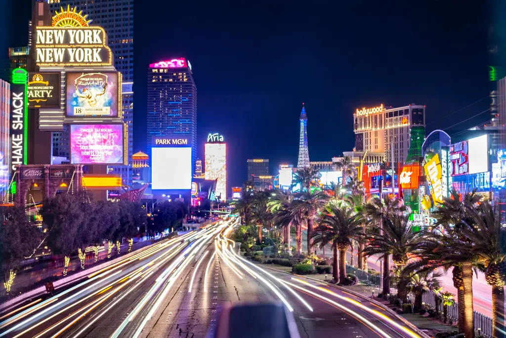 unsplash_NdBKbi1XwGw_Las Vegas.webp